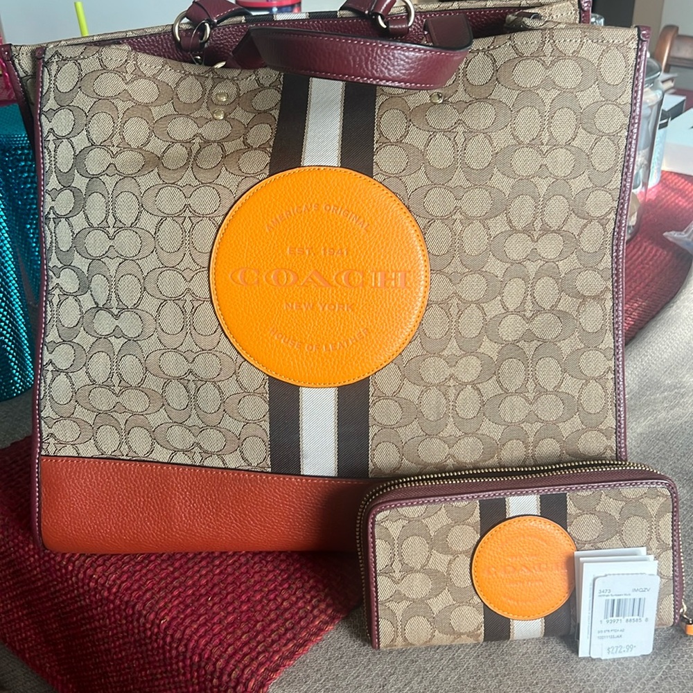 Coach-Dempsey 40 & Accordion Zip Wallet-Signature Jacquard With Stripe & Patch